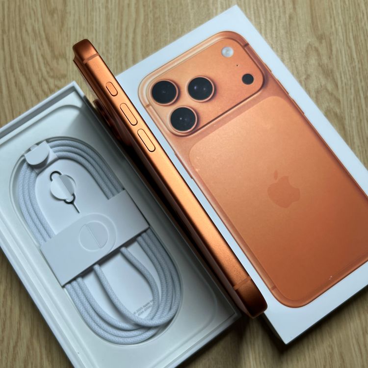 �ڥХåƥ꡼100% ��iPhone 17Pro 256GB ����� ��SIM�ե꡼ ¨��ȯ��