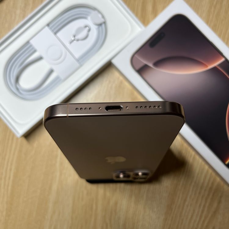 SIMե꡼ iPhone 16ProMax 256GB ǥȥ˥  94%