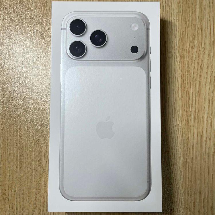 ���ʡ�̤���� iPhone 17ProMax 256GB ����С�SIM�ե꡼