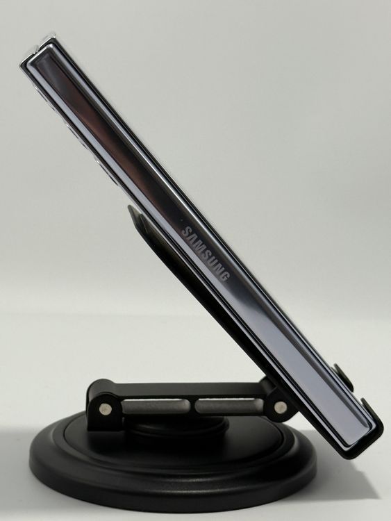 ����Ʊ�� Galaxy Z Fold5 sc-55d 256GB ���������֥롼 docomo