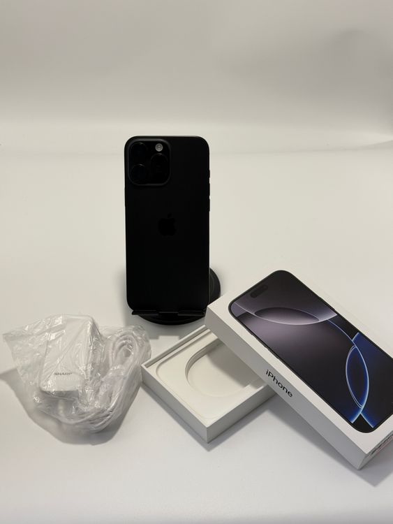 ����Ʊ��iPhone16 Pro max 256GB �֥�å������� SIM�ե꡼