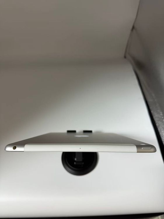  iPad 8 Wi-Fi+Cellularǥ 32GB С SIMե꡼