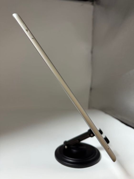  iPad 8 Wi-Fi+Cellularǥ 32GB С SIMե꡼
