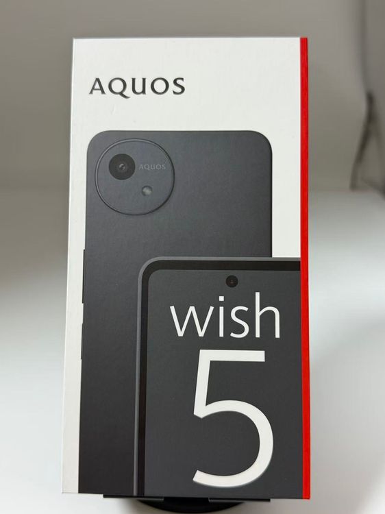 新品未使用SIMフリー docomo AQUOS wish5