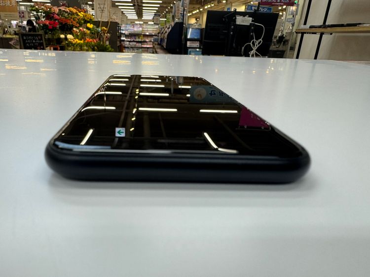 �ڽ���Ź�����ѡ�iPhoneSE2 64GB �֥�å� SIM���å�����Ѥ�