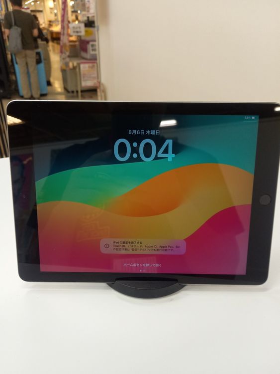 iPad��ϻ���� 128GB ���ڡ������쥤 Wi-Fi��ǥ�