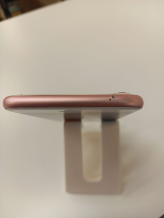 �ڽ���Ź�����ѡ�iPhone7 32GB ������������� SIM���å�����Ѥ�