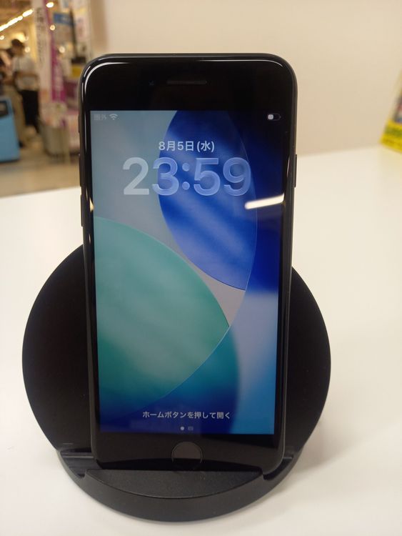 �ڽ���Ź���ݺѤߡ�iPhoneSE��������64GB  �֥�å���SIM���å�����Ѥ�