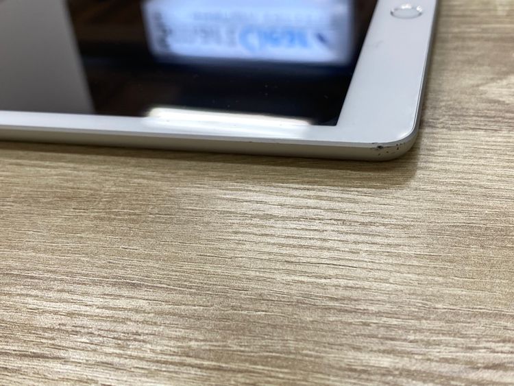 �ڽ���Ź�����ѡ�iPad ��8���� 32GB ����С� Cellular��ǥ롡SIM���å�����Ѥ�