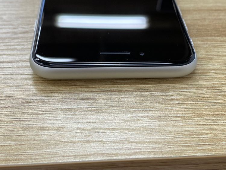 �ڽ���Ź�����ѡ�iPhoneSE2/64GB/�ۥ磻��/SIM�ե꡼/A���