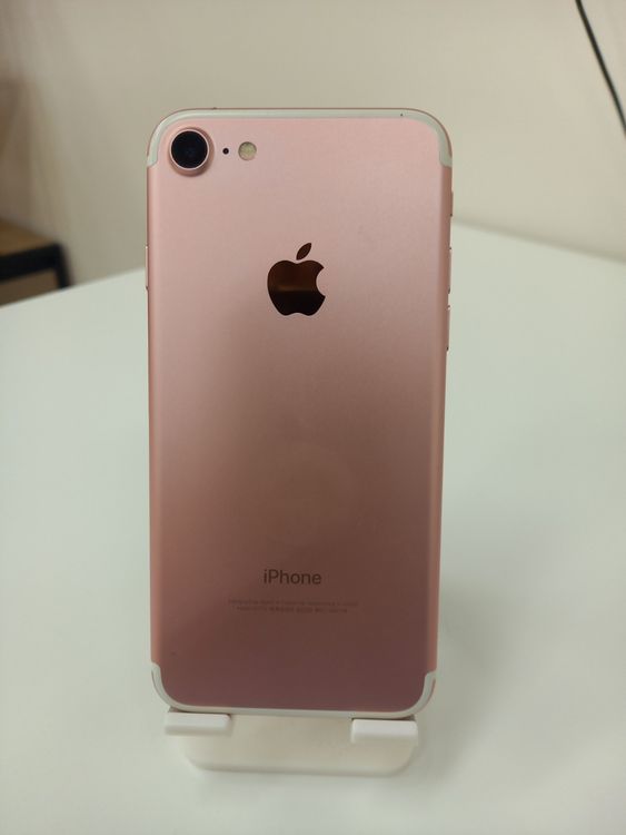 �ڽ���Ź�����ѡ�iPhone7 32GB ������������� SIM���å�����Ѥ�