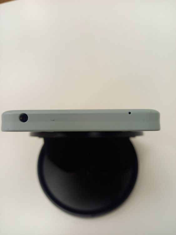 AQUOSwish3 64GB ���꡼��Softbank SIM���å�����Ѥ�