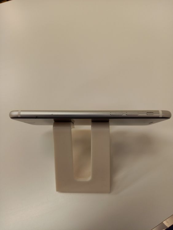 �ڽ���Ź�����ѡ�iPhoneSE2 128GB �ۥ磻�� SIM���å�����Ѥ�