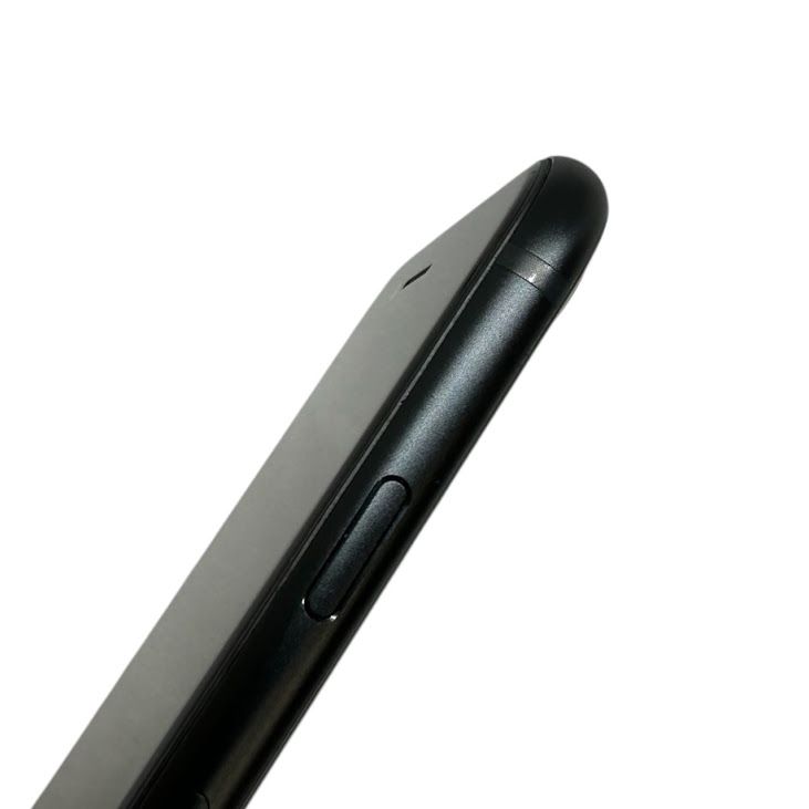�ڥХåƥ꡼100%��iPhone��SE����3�����64GB���ߥåɥʥ��ȡ�SIM�ե꡼��au��