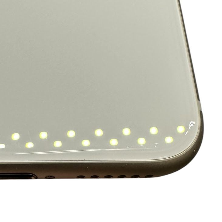 iPhone��SE����3�����64GB���������饤�ȡ�SIM�ե꡼���ɥ�����