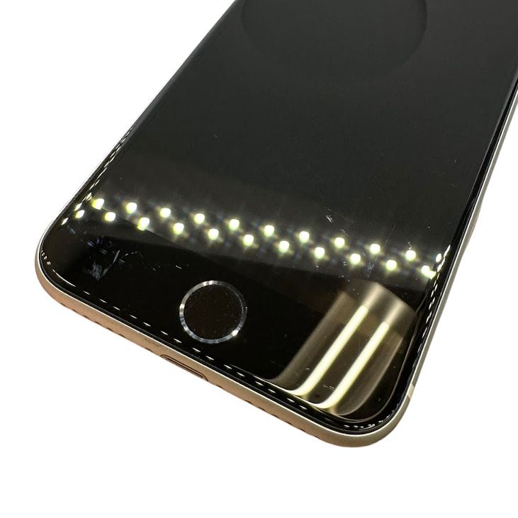 �ڥХåƥ꡼99%��iPhone��SE����2�����64GB���ۥ磻�ȡ�SIM�ե꡼���ɥ�����