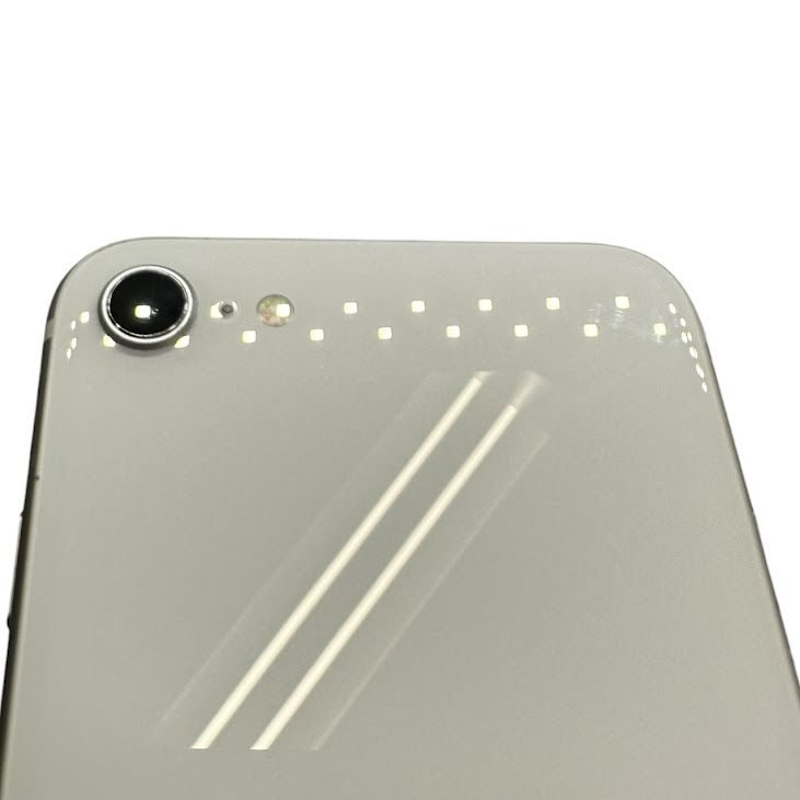 �ڥХåƥ꡼94%��iPhone��SE����2�����64GB���ۥ磻�ȡ�SIM�ե꡼��au��