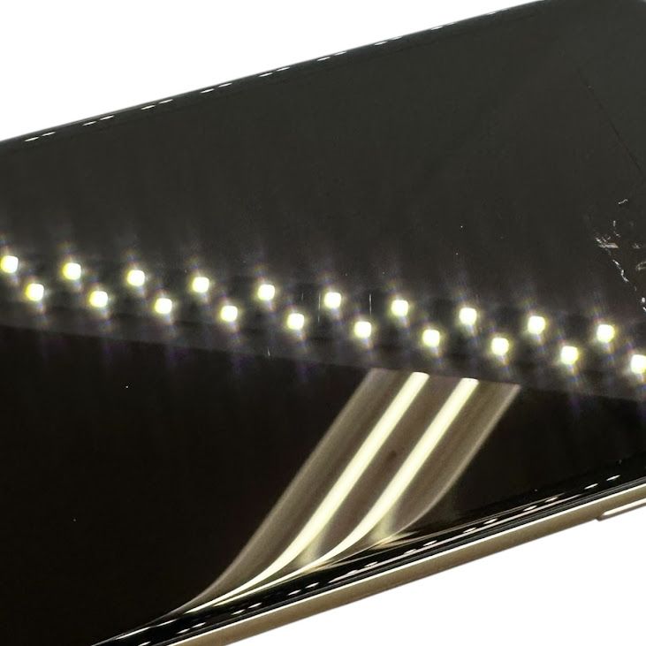 �ڥХåƥ꡼97%��iPhone��SE����3�����64GB���������饤�ȡ�SIM�ե꡼��au��