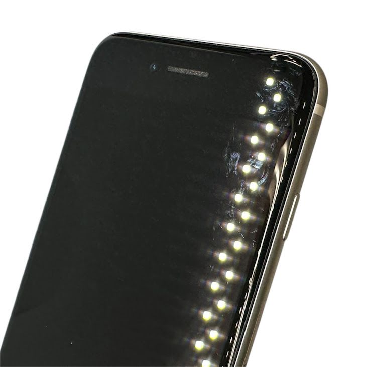 �ڥХåƥ꡼95%��iPhone��SE����2�����64GB���ۥ磻�ȡ�SIM�ե꡼��au��