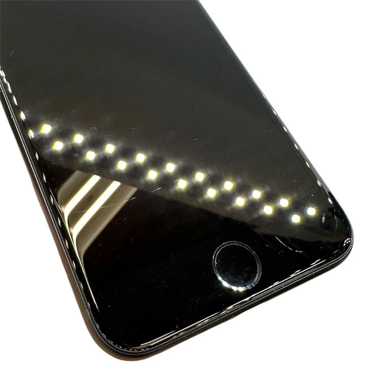 �ڥХåƥ꡼100%��iPhone��SE����3�����64GB���ߥåɥʥ��ȡ�SIM�ե꡼��au��