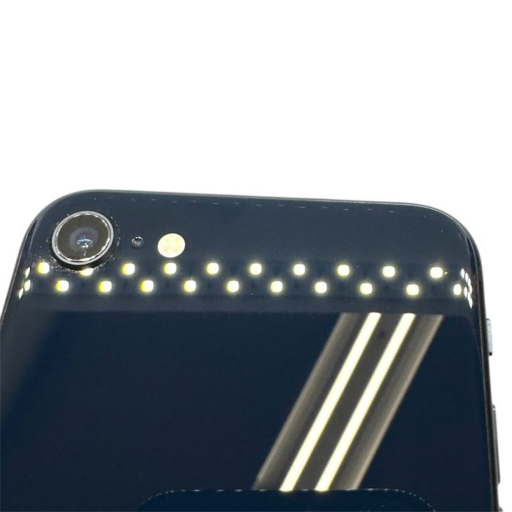 �ڥХåƥ꡼81%��iPhone��SE����3�����128GB���ߥåɥʥ��ȡ�SIM�ե꡼��au��