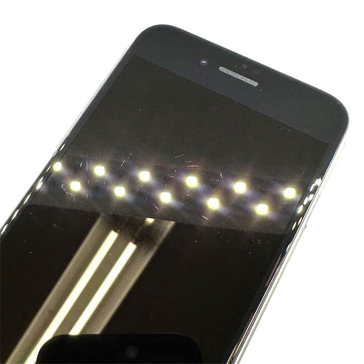 �ڥХåƥ꡼96%��iPhone��SE����2�����64GB���ۥ磻�ȡ�SIM�ե꡼���ɥ�����