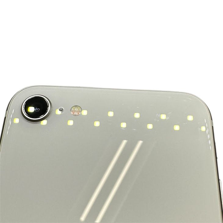 �ڥХåƥ꡼96%��iPhone��SE����3�����64GB���������饤�ȡ�SIM�ե꡼��au��