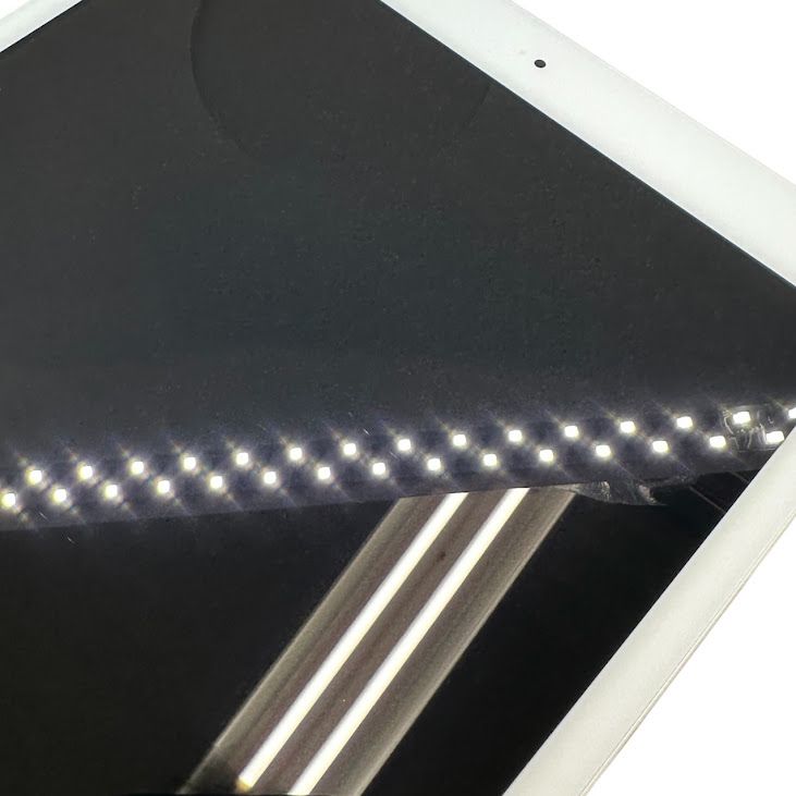 �ڥХåƥ꡼100%��iPad��8��Wi��Fi��Cellular��32GB������С�