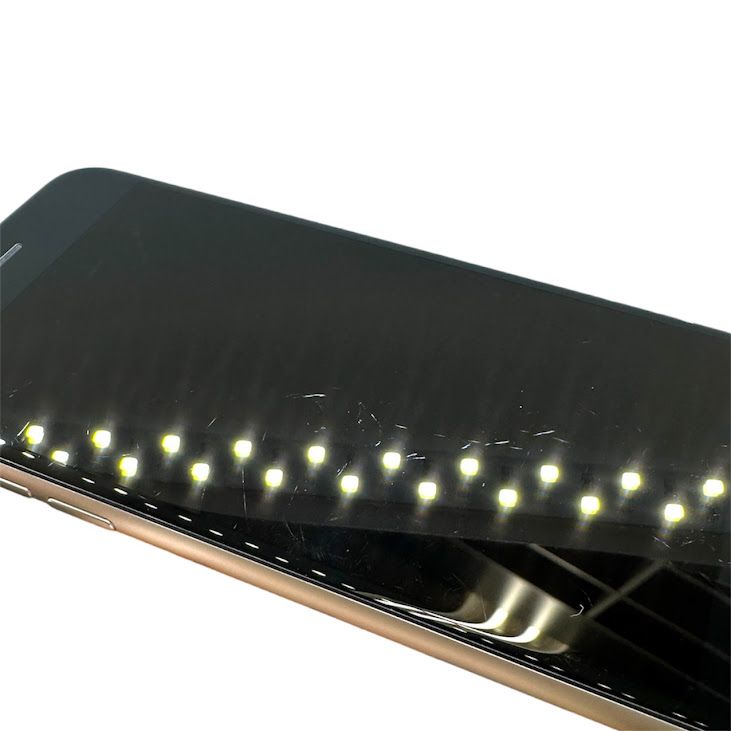 �ڥХåƥ꡼96%��iPhone��SE����2�����64GB���ۥ磻�ȡ�SIM�ե꡼��au��
