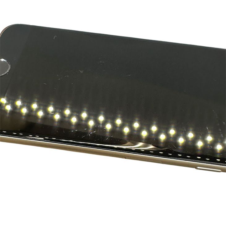 �ڥХåƥ꡼96%��iPhone��SE����2�����64GB���ۥ磻�ȡ�SIM�ե꡼��au��