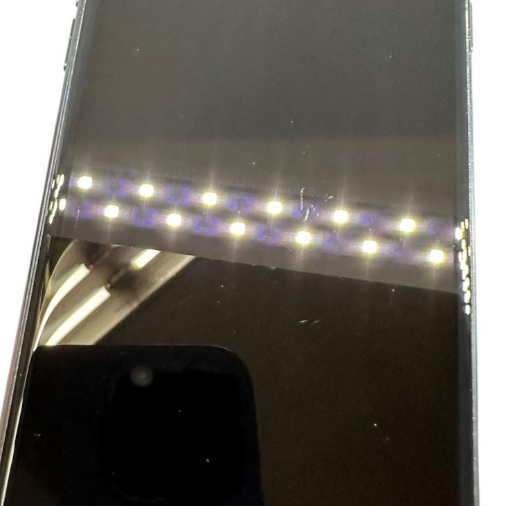 �ڥХåƥ꡼100%��iPhone��SE����3�����128GB���ߥåɥʥ���