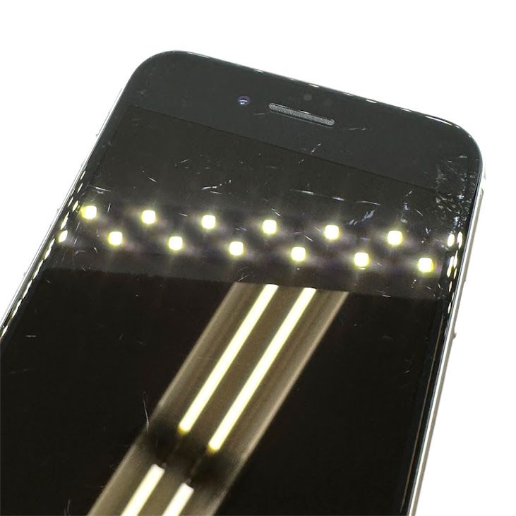�ڥХåƥ꡼96%��iPhone��SE����2�����64GB���ۥ磻�ȡ�SIM�ե꡼��au��