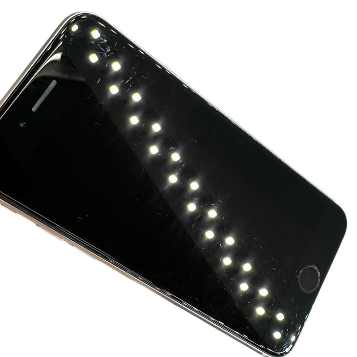 iPhone��SE����2�����64GB���ۥ磻�ȡ�SIM�ե꡼��au��