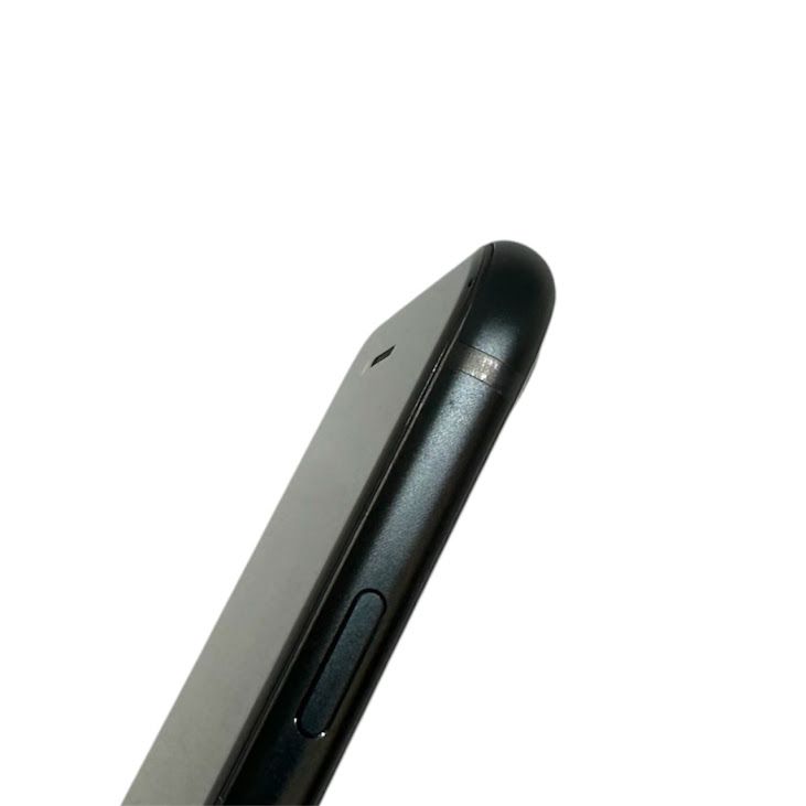 �ڥХåƥ꡼100%��iPhone��SE����3�����64GB���ߥåɥʥ��ȡ�SIM�ե꡼��au��
