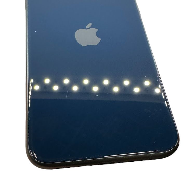 ڥХåƥ꡼99%iPhoneSE3ˡ64GBߥåɥʥȡեȥХ