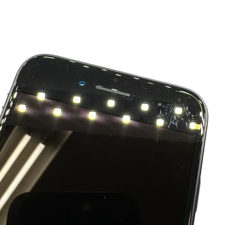 �ڥХåƥ꡼88%��iPhone��SE����2�����64GB���֥�å���SIM�ե꡼