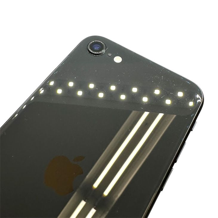 iPhone��SE����2�����64GB���֥�å���SIM�ե꡼��au��