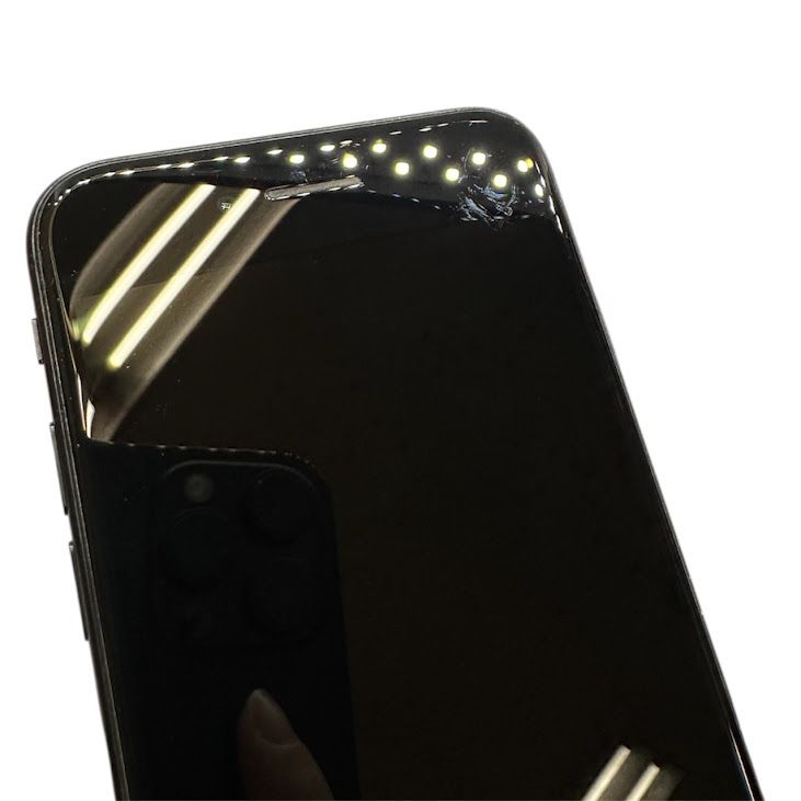 �ڥХåƥ꡼83%��iPhone��SE����2�����128GB���֥�å���SIM�ե꡼