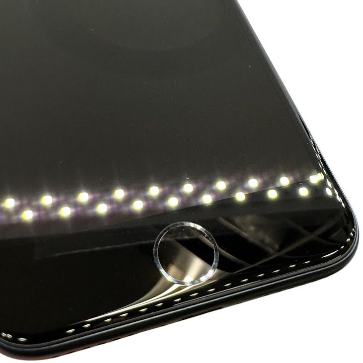 �ڥХåƥ꡼100%��iPhone��SE����3�����64GB���ߥåɥʥ��ȡ�SIM�ե꡼��au��