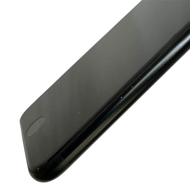 �ڥХåƥ꡼100%��iPhone��SE����3�����64GB���ߥåɥʥ���
