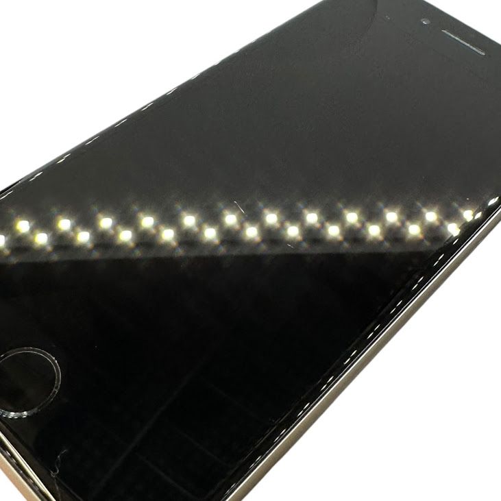 iPhone��SE����2�����64GB���ۥ磻�ȡ�SIM�ե꡼���ɥ�����