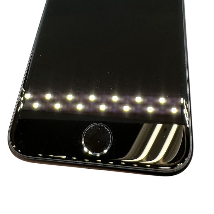 �ڥХåƥ꡼88%��iPhone��SE����2�����64GB���֥�å���SIM�ե꡼