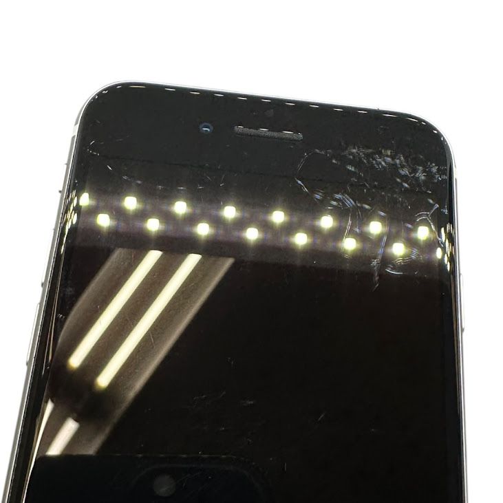 �ڥХåƥ꡼100%��iPhone��SE����2�����64GB���ۥ磻�ȡ�SIM�ե꡼���ɥ�����