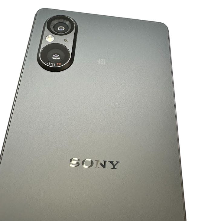 �ڥХåƥ꡼80%�ʾ��Xperia��5��V��XQDE44��256GB���֥�å���SIM�ե꡼