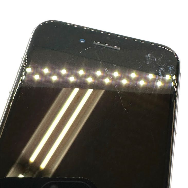 �ڥХåƥ꡼97%��iPhone��SE����2�����64GB���ۥ磻�ȡ�SIM�ե꡼���ɥ�����