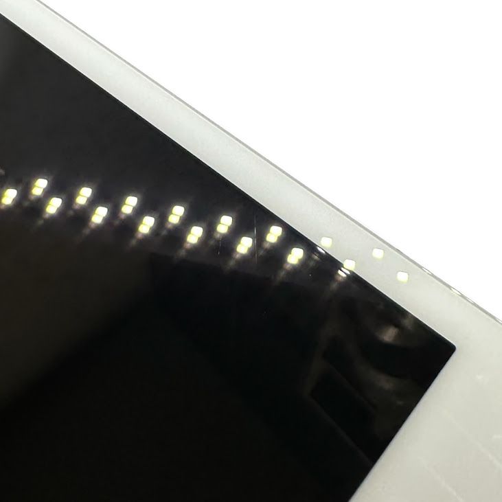 �ڥХåƥ꡼98%��iPad��8������顼��32GB������С���SIM�ե꡼�����եȥХ���