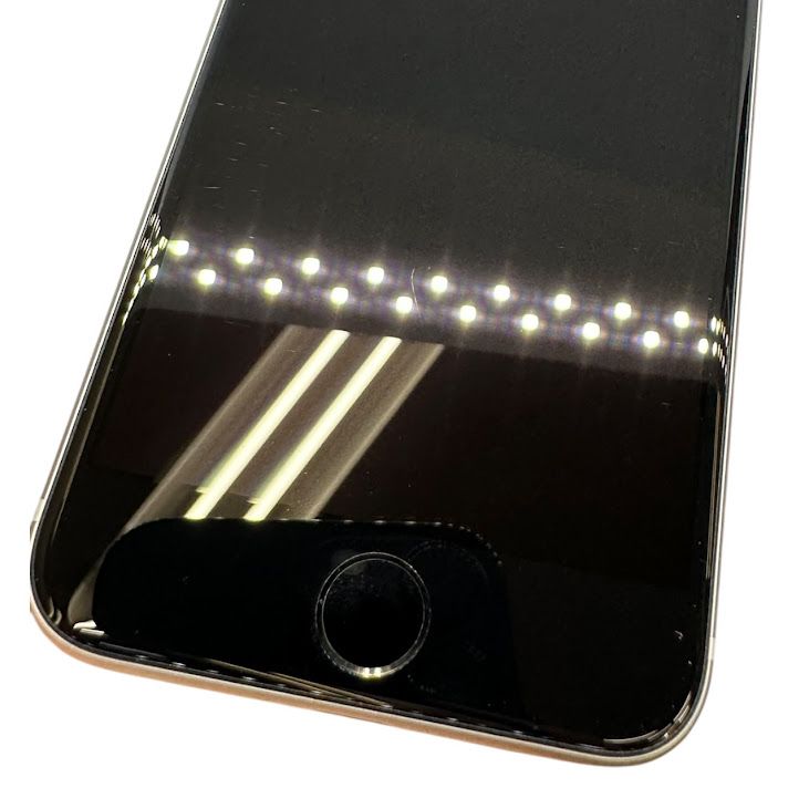 �ڥХåƥ꡼86%��iPhone��SE����3�����128GB���������饤��