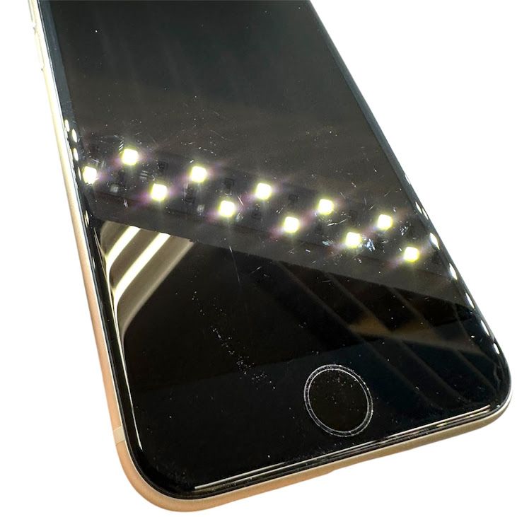 �ڥХåƥ꡼92%��iPhone��SE����3�����64GB���������饤�ȡ�SIM�ե꡼���ɥ�����