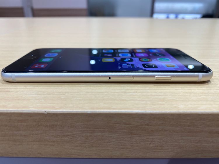 �ڹ����ǡ�iPhoneSE3 64GB �������饤�� SIM�ե꡼������̵����