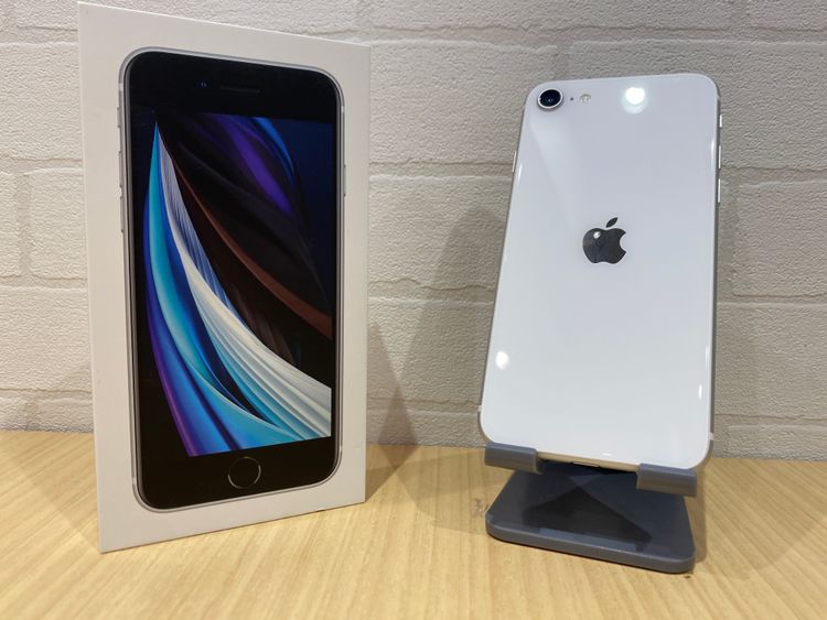 �ڹ����ǡ�iPhoneSE2 64GB �ۥ磻�� au SIM���å�����Ѥߡ�����̵����